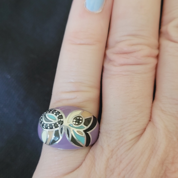 Ring - Picture 3 of 3